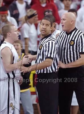 Thumbnail 2 in Mater Dei vs. Archbishop Mitty (CIF State D2 Final) photogallery.