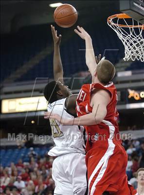 Thumbnail 3 in Mater Dei vs. Archbishop Mitty (CIF State D2 Final) photogallery.