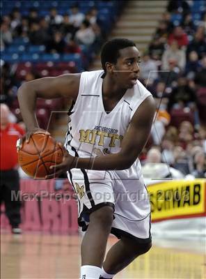 Thumbnail 2 in Mater Dei vs. Archbishop Mitty (CIF State D2 Final) photogallery.