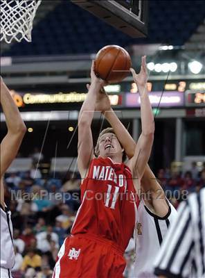 Thumbnail 2 in Mater Dei vs. Archbishop Mitty (CIF State D2 Final) photogallery.