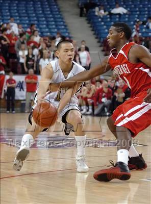 Thumbnail 1 in Mater Dei vs. Archbishop Mitty (CIF State D2 Final) photogallery.