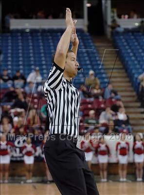 Thumbnail 1 in Mater Dei vs. Archbishop Mitty (CIF State D2 Final) photogallery.