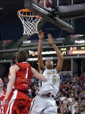 Thumbnail 1 in Mater Dei vs. Archbishop Mitty (CIF State D2 Final) photogallery.