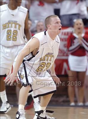 Thumbnail 2 in Mater Dei vs. Archbishop Mitty (CIF State D2 Final) photogallery.
