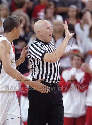 Thumbnail 3 in Mater Dei vs. Archbishop Mitty (CIF State D2 Final) photogallery.