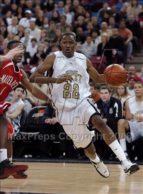 Thumbnail 3 in Mater Dei vs. Archbishop Mitty (CIF State D2 Final) photogallery.