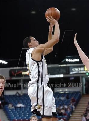Thumbnail 1 in Mater Dei vs. Archbishop Mitty (CIF State D2 Final) photogallery.