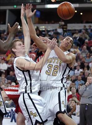 Thumbnail 1 in Mater Dei vs. Archbishop Mitty (CIF State D2 Final) photogallery.