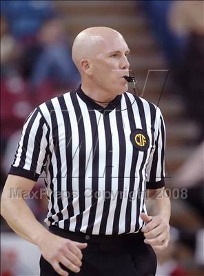 Thumbnail 2 in Mater Dei vs. Archbishop Mitty (CIF State D2 Final) photogallery.