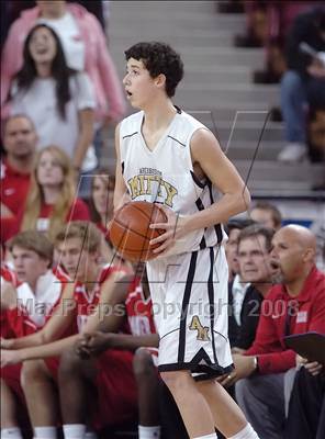 Thumbnail 1 in Mater Dei vs. Archbishop Mitty (CIF State D2 Final) photogallery.