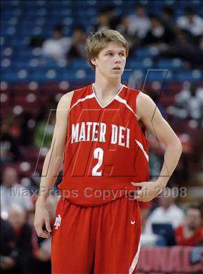 Thumbnail 1 in Mater Dei vs. Archbishop Mitty (CIF State D2 Final) photogallery.