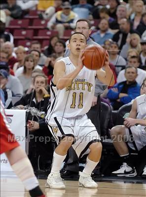 Thumbnail 1 in Mater Dei vs. Archbishop Mitty (CIF State D2 Final) photogallery.