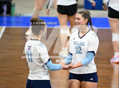 Thumbnail 3 in Valor Christian vs. Mountain Vista (CHSAA 5A 3rd Round) photogallery.