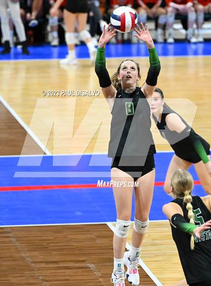Thumbnail 1 in Valor Christian vs. Mountain Vista (CHSAA 5A 3rd Round) photogallery.