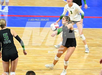 Thumbnail 2 in Valor Christian vs. Mountain Vista (CHSAA 5A 3rd Round) photogallery.