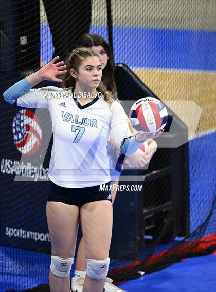 Thumbnail 3 in Valor Christian vs. Mountain Vista (CHSAA 5A 3rd Round) photogallery.