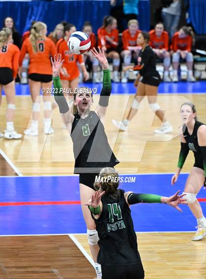 Thumbnail 3 in Valor Christian vs. Mountain Vista (CHSAA 5A 3rd Round) photogallery.