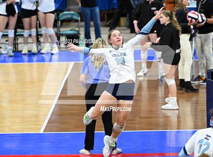 Thumbnail 3 in Valor Christian vs. Mountain Vista (CHSAA 5A 3rd Round) photogallery.