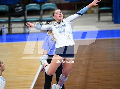 Thumbnail 1 in Valor Christian vs. Mountain Vista (CHSAA 5A 3rd Round) photogallery.