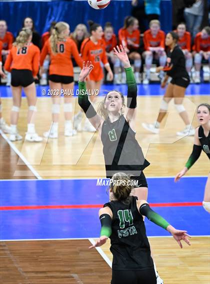 Thumbnail 1 in Valor Christian vs. Mountain Vista (CHSAA 5A 3rd Round) photogallery.