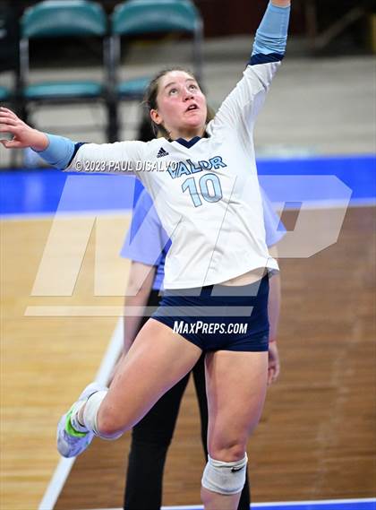 Thumbnail 3 in Valor Christian vs. Mountain Vista (CHSAA 5A 3rd Round) photogallery.