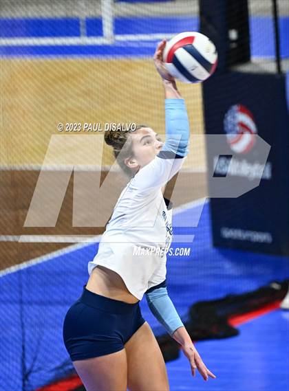 Thumbnail 3 in Valor Christian vs. Mountain Vista (CHSAA 5A 3rd Round) photogallery.