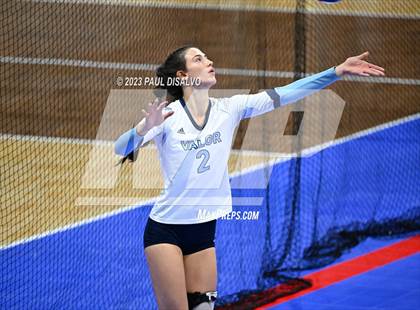 Thumbnail 2 in Valor Christian vs. Mountain Vista (CHSAA 5A 3rd Round) photogallery.