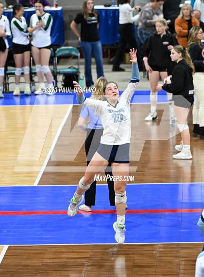 Thumbnail 2 in Valor Christian vs. Mountain Vista (CHSAA 5A 3rd Round) photogallery.