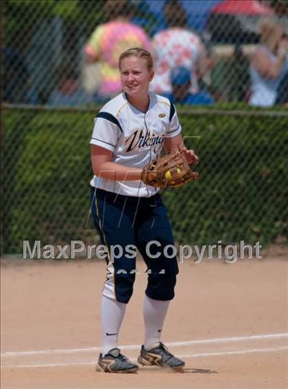Thumbnail 2 in D.H. Conley vs. Southern Vance (NCHSAA 3A Final) photogallery.