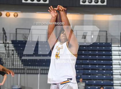 Thumbnail 1 in Toms River North vs Rutgers Prep (Shore Classic Showcase) photogallery.