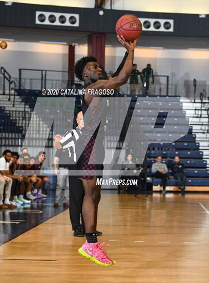 Thumbnail 2 in Toms River North vs Rutgers Prep (Shore Classic Showcase) photogallery.
