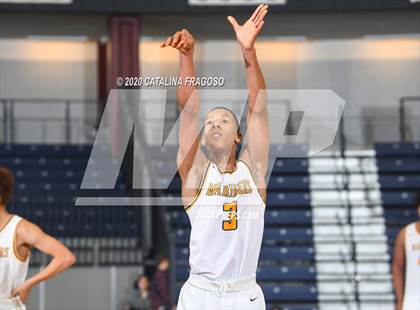 Thumbnail 2 in Toms River North vs Rutgers Prep (Shore Classic Showcase) photogallery.