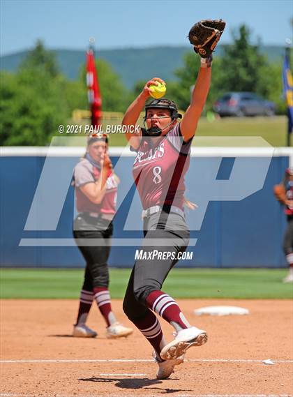 Thumbnail 2 in Tunkhannock vs. Beaver (PIAA 4A Championship) photogallery.