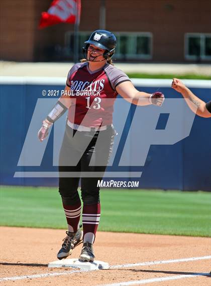 Thumbnail 2 in Tunkhannock vs. Beaver (PIAA 4A Championship) photogallery.