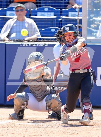 Thumbnail 2 in Tunkhannock vs. Beaver (PIAA 4A Championship) photogallery.