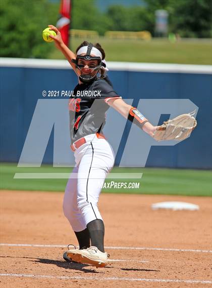 Thumbnail 1 in Tunkhannock vs. Beaver (PIAA 4A Championship) photogallery.