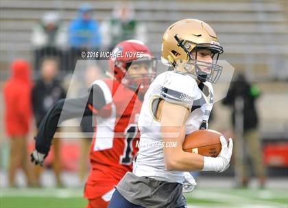 Thumbnail 1 in Archbishop Hoban vs. Trotwood-Madison (OHSAA Division III Final)  photogallery.