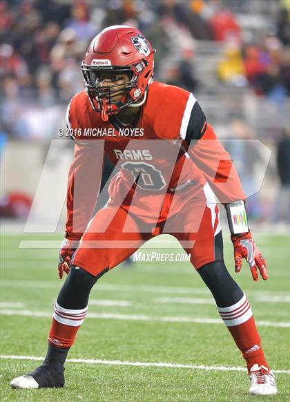 Thumbnail 2 in Archbishop Hoban vs. Trotwood-Madison (OHSAA Division III Final)  photogallery.