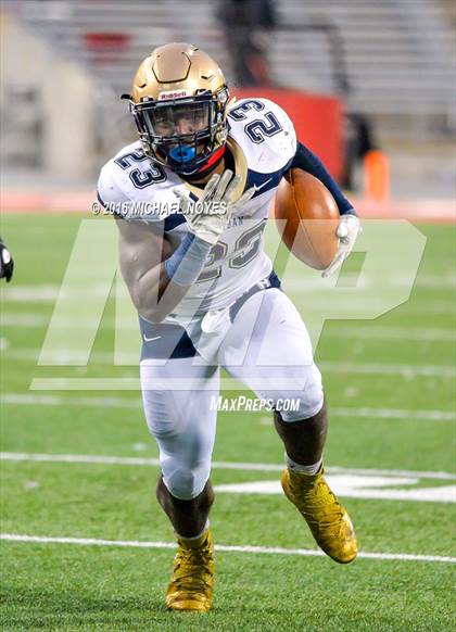 Thumbnail 3 in Archbishop Hoban vs. Trotwood-Madison (OHSAA Division III Final)  photogallery.