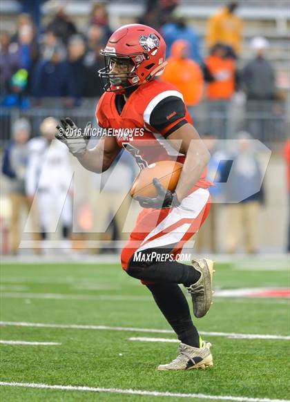 Thumbnail 3 in Archbishop Hoban vs. Trotwood-Madison (OHSAA Division III Final)  photogallery.