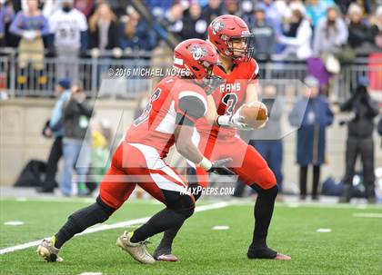 Thumbnail 3 in Archbishop Hoban vs. Trotwood-Madison (OHSAA Division III Final)  photogallery.