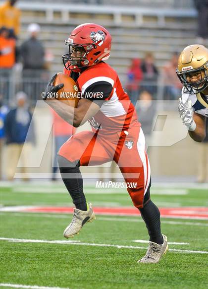 Thumbnail 2 in Archbishop Hoban vs. Trotwood-Madison (OHSAA Division III Final)  photogallery.