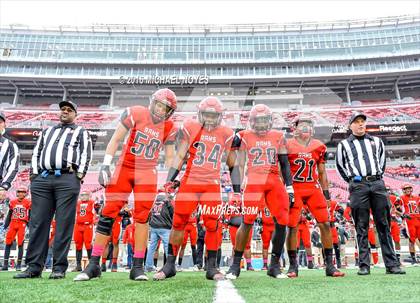 Thumbnail 2 in Archbishop Hoban vs. Trotwood-Madison (OHSAA Division III Final)  photogallery.