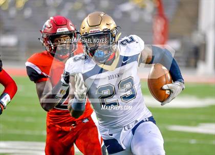 Thumbnail 1 in Archbishop Hoban vs. Trotwood-Madison (OHSAA Division III Final)  photogallery.
