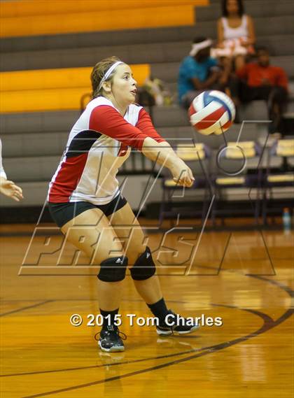 Thumbnail 2 in Pottsboro vs Sherman JV (Farmersville Tournament) photogallery.