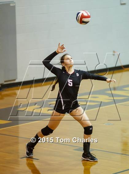 Thumbnail 1 in Pottsboro vs Sherman JV (Farmersville Tournament) photogallery.