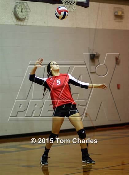 Thumbnail 3 in Pottsboro vs Sherman JV (Farmersville Tournament) photogallery.