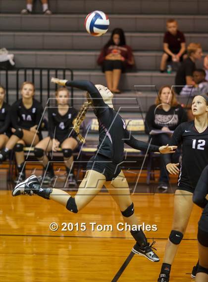 Thumbnail 3 in Pottsboro vs Sherman JV (Farmersville Tournament) photogallery.
