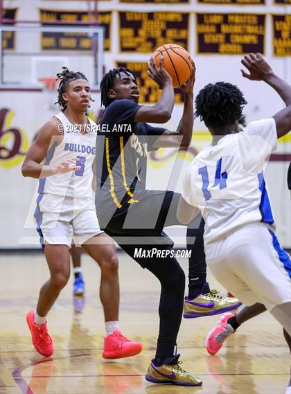 Thumbnail 1 in St. Pauls vs. Dillon (2023 Robeson County Shootout) photogallery.