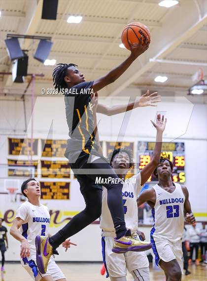 Thumbnail 1 in St. Pauls vs. Dillon (2023 Robeson County Shootout) photogallery.